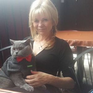 Meet your Posher, Wendy